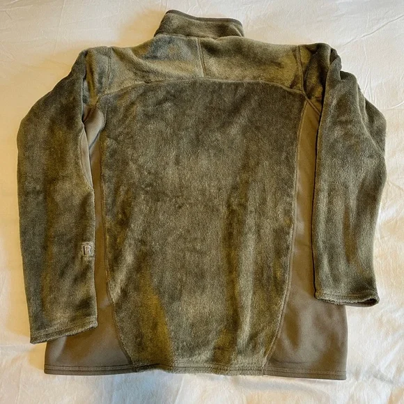 Patagonia Men's R2 Fleece Jacket - Picture 2 of 3